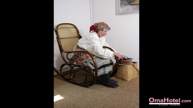 OmaHoteL Crazy Grandma Pictures Compilation