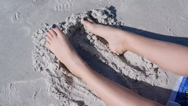 640px x 360px - Sandy Teen Feet at the Beach - Pornhub.com