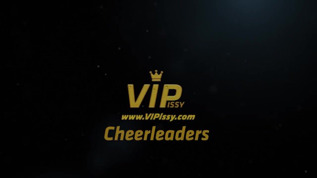 Cheerleaders drink piss after practice - Lesbian Pissing