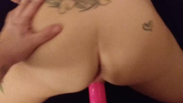 Sexy lesbian slut cums real hard with big pink strap 6