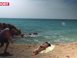 LETSDOEIT - How To Seduce_and Fuck Hottest Girl at The_Beach