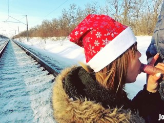 Winter outdoor amateur blowjob on the_railway