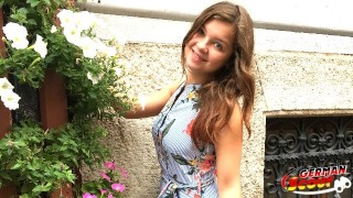 GERMAN SCOUT - 18 Jahre Renata ANAL gefickt bei Strassen Casting