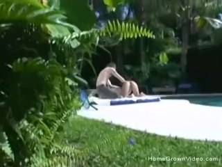 BigTit Girlfriend Giving a Handjob Outside_by the_Pool