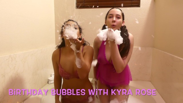 Getting Romantic with Kyra Rose - Sarah Lace