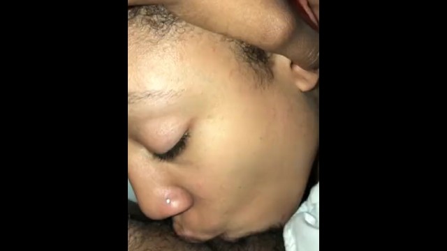 Girl Eating Girlfriend’s Pussy Until She Cums