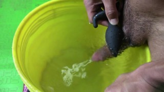 Cachondo A Student Runs Through A Pool Of Hot Water
