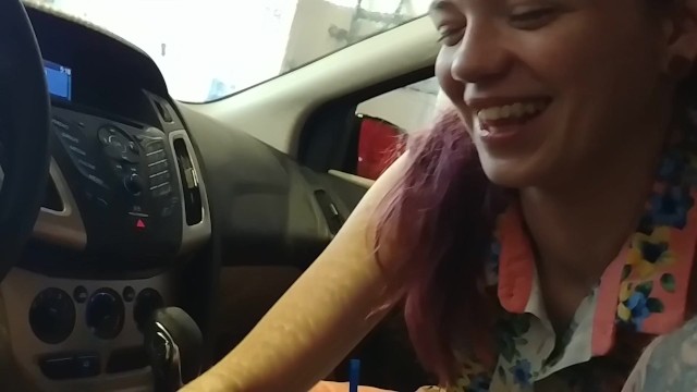  Teen POV Blowjob Young Girl Gives Blowjob In Car Wash