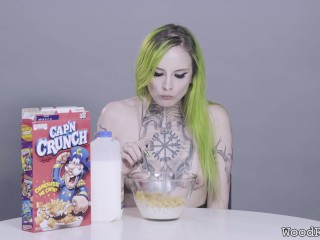 Porn Stars Eating: Eliza Bathory_Consumes Cereal ASMR