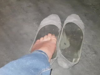 My Very Dirty Flat Shoes And My Smelly Feet (French Talk)