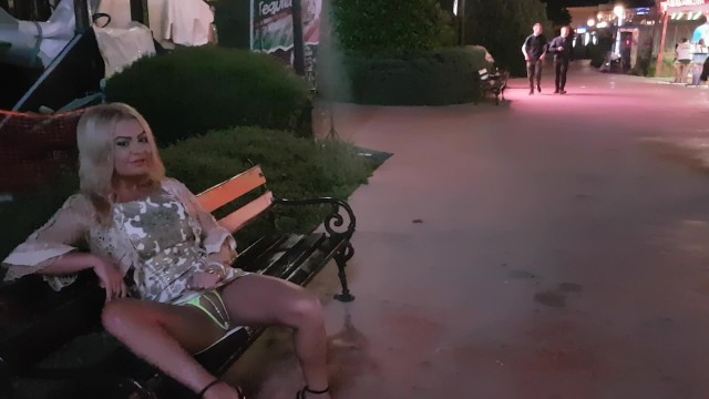 Public Masturbation Front Girl