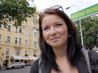 Hunt4K. Erfolgreiche Abholung Und Sex Für Geld Mit Schönen Jungen Dame