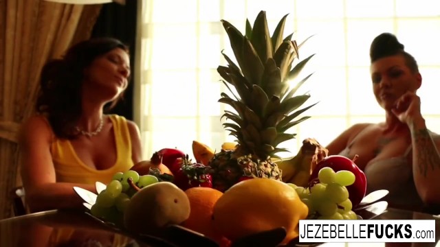 Two hot lesbians share a banana before making each other cum - Jezebelle Bond, Lynn Vega