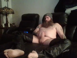 Bob jerking off and cumming in his_chaps