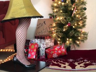 Christmas In July - Leg Lamp Cosplay
