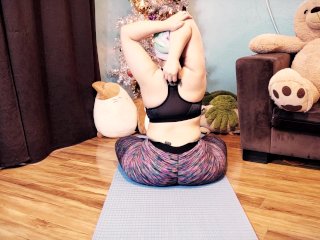 Yoga Session in a New_Pair of Tight Leggings, Stretching andSPREADING!