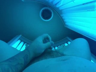 Public Wank In Gym Tanning Bed