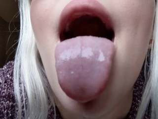super sexy up close mouth tongue & spit play