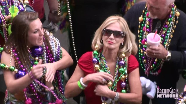 640px x 360px - Fat Tuesday Freaky MILFS getting Naked in the Street for Beads - Pornhub.com
