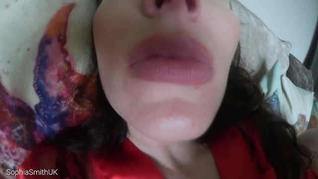 Kiss me - Pornhub.com