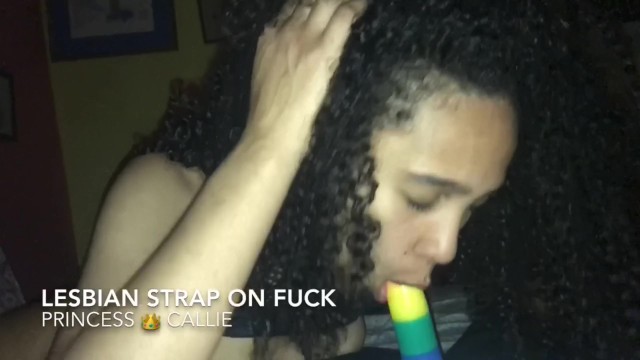 Lesbian Strap On Fuck FREE