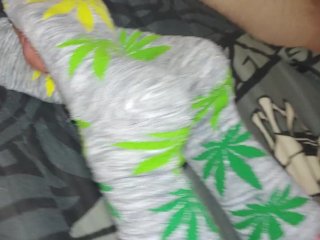 Wife Gives An Amazeing Sockjob To Cumshot