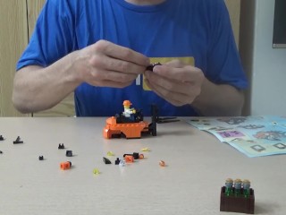 I build a beautiful Lego forklift_and this is better than sex