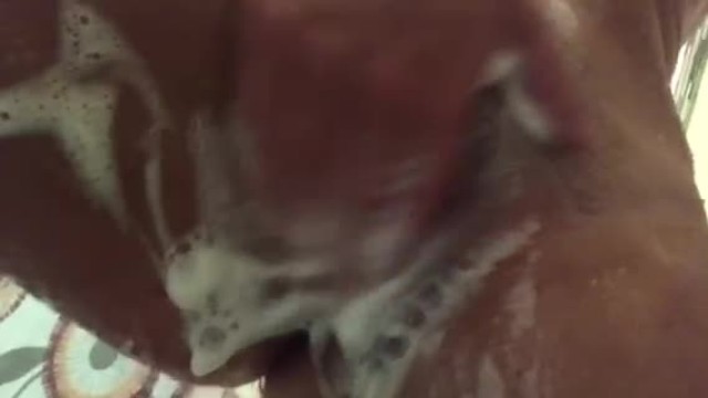 Shower Pussy Play 2