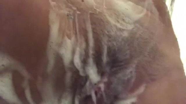 Shower Pussy Play 2