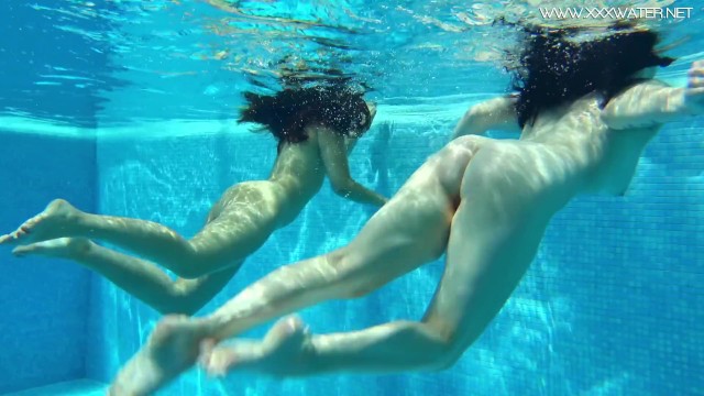 Diana Rius and Sheril Blossom hot lesbians underwater