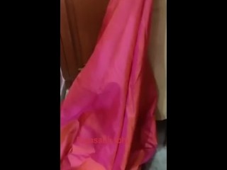 Indian bhabhi removing saree for thesingles enjoy