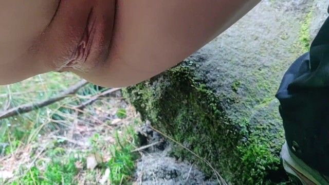 18 Pissing Girl Porn - Cute 18 Year old Teen Peeing in the Woods - Pornhub.com