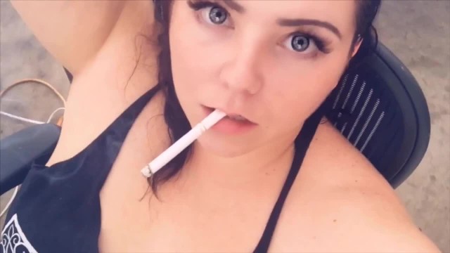 Natural Boobs Smoking - Smoking and Playing with my Big Natural Tits - Pornhub.com
