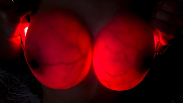 640px x 360px - This you have not Seen! Glow Boobs how Silicone Implants Glow in the Dark -  Pornhub.com