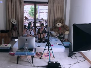 Webcam Stars Lisa Fox And Kira Foxxi Behind The Scenes. Squirt Each Other