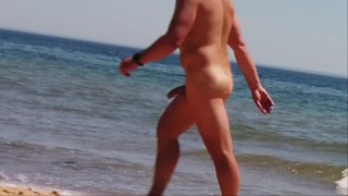 Nude Huge Dick Passing By While Spying On A Naked Gay Beach Guy