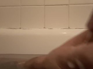 Cumming In The Bubbles