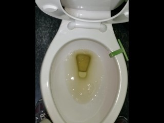 I LOVE PISSING ON MYSELF WARM AMBER_URINATION COMPILATION AT WORK ANDHOME