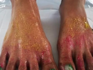 Feet Painting to satisfy your_Foot Fetish