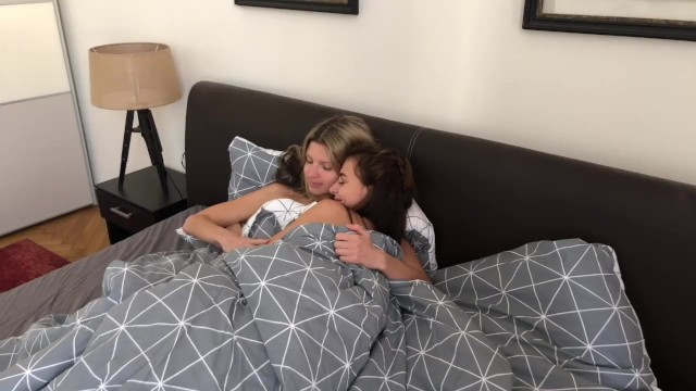 Gina Gerson and Kate Rich lesbian sex - Gina Gerson, Kate Rich
