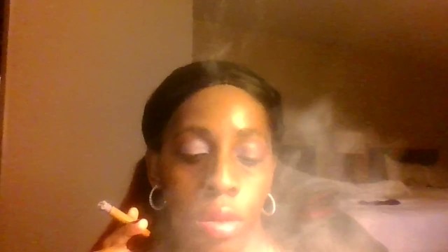 Ebony Smoke session Goddess Rhaivyn 30