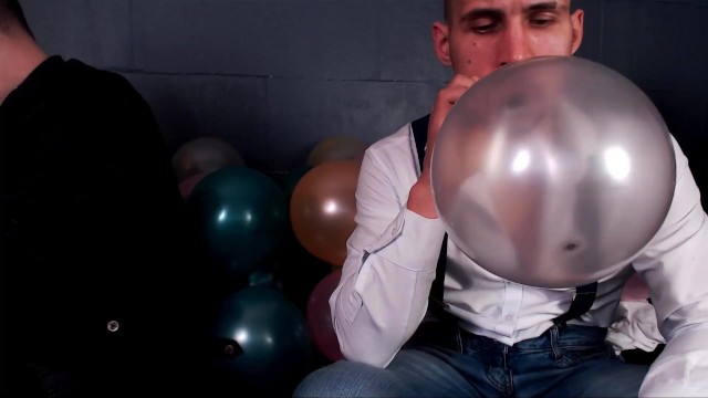 balloons fetish 10