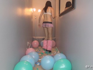 Hallway HeelPopping Balloons - OnlyFans_@kyliejacobsx