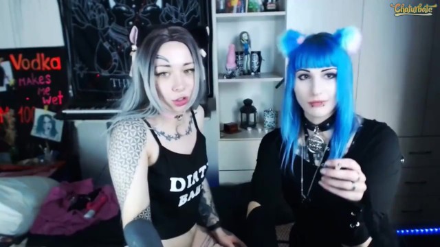 Cute Goth girls sucking each
