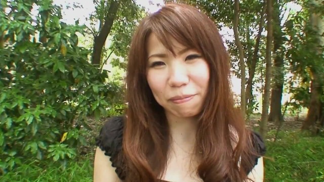 Hot Japanese MILF Gets Some Pussy Attention 4