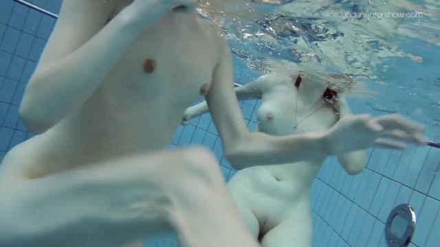 Anna Netrebko and Lada Poleshuk underwater lesbos