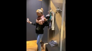 Secretly fingered my pussy to orgasm in the dressing room