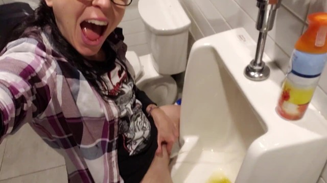 Men bathroom urinal voyeur pics video - She loves to pee in urinals