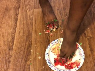 Ebony Teen Smashed Christmas Cupcakes WithFeet