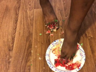 Ebony Teen Smashed Christmas Cupcakes With Feet